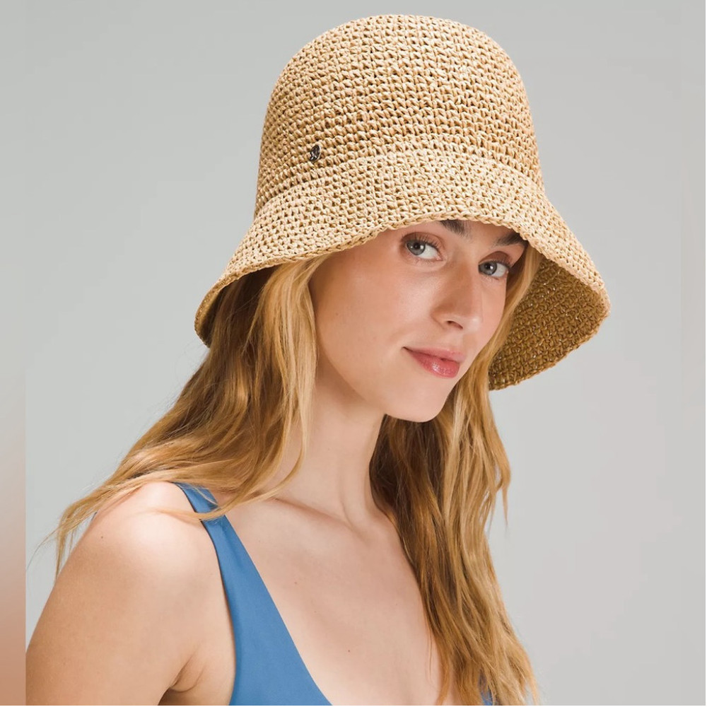 New sold out lululemon Women's Crochet Hat
